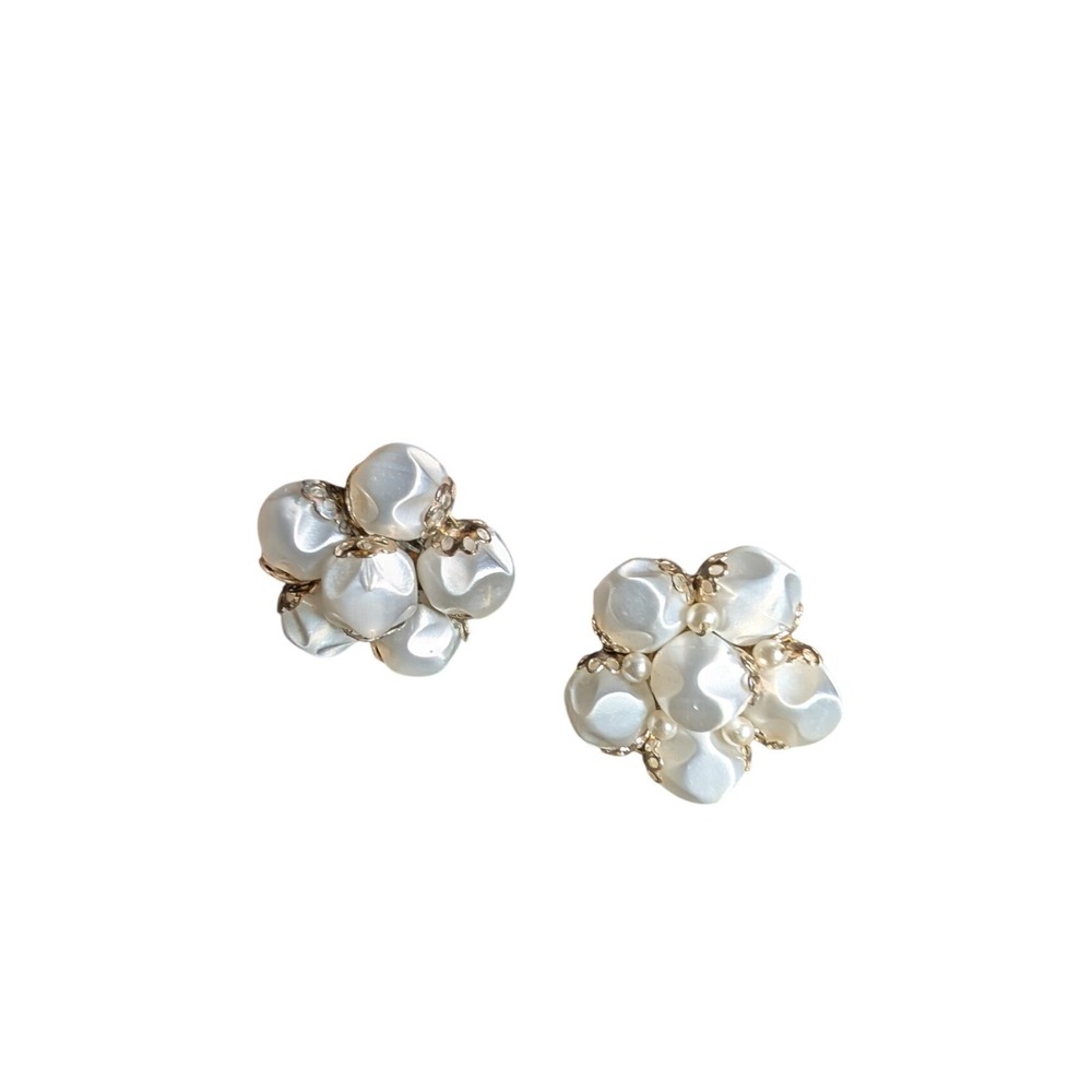 Vintage Japan White Satin Bead Faux Pearl Flower Cluster Clip On Earrings Gold